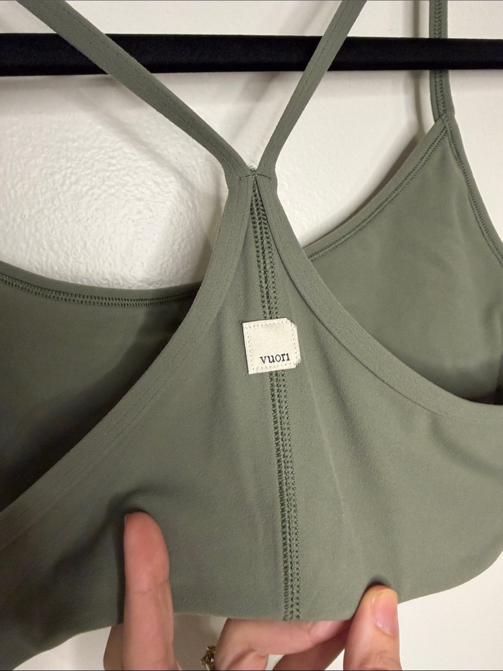 Vuori Women's AllTheFeels Bra Pistachio Green Lightweight Support Large - Picture 6 of 9